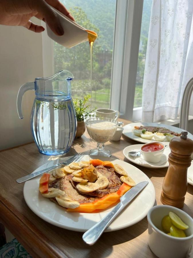 Hotel Terrakotta Rishīkesh Esterno foto