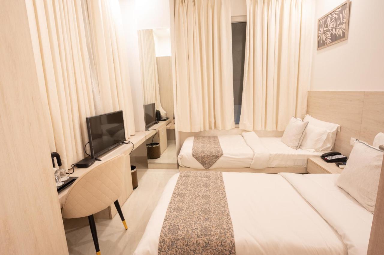 Hotel Terrakotta Rishīkesh Esterno foto